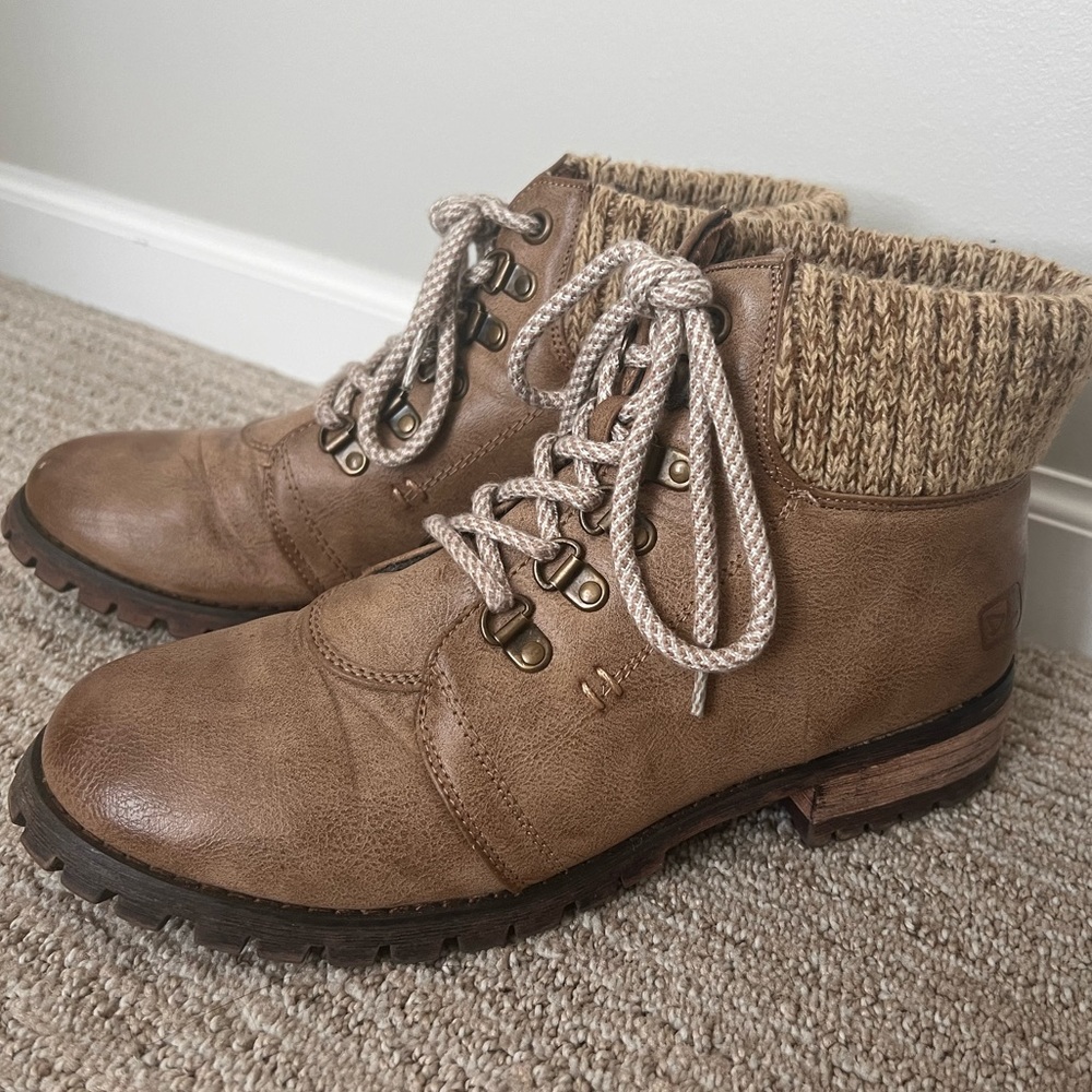 Size 10 Dirty Laundry Boots